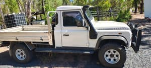 2010 LAND ROVER DEFENDER 130 (4x4) 6 SP MANUAL C/CHAS