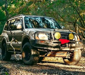 2003 Mitsubishi Pajero LWB (4x4)