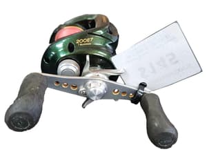 cheap spinning reel combo Defender providing strength and sensitivity ECHO Abu Garcia Pro Max PACK COUNT:5 - (10 STOW)