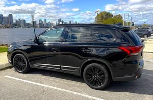 2020 MITSUBISHI OUTLANDER BLACK EDITION 7 SEAT