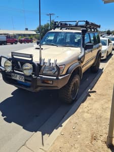 1998 NISSAN PATROL ST (4x4) 5 SP MANUAL 4x4 4D WAGON