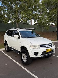 2015 Mitsubishi Challenger