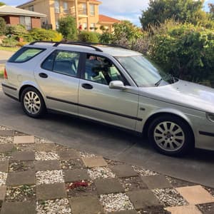 Saab 9-5 auto wagon