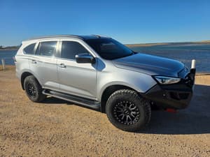 2024 ISUZU MU-X LS-T (4x4) 6 SP AUTO SEQ SPORTS MODE 4D WAGON