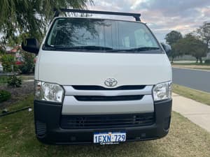 Toyota Hiace 2016