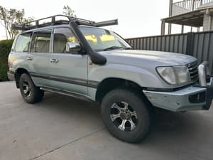 2001 TOYOTA LANDCRUISER GXL (4x4) 4 SP AUTOMATIC 4x4 4D WAGON