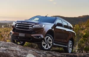 2022 Isuzu MU-X LS-T