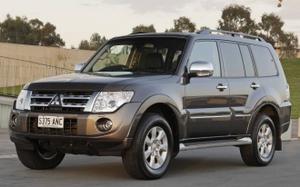 2013 Mitsubishi Pajero VR-X NW