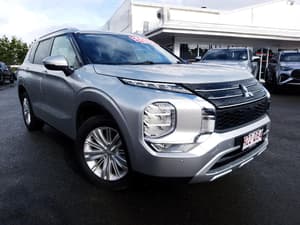 2024 Mitsubishi Outlander LS ZM