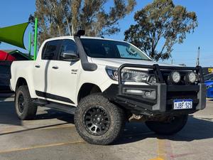 2018 Toyota Hilux SR5 GUN126R 4X4