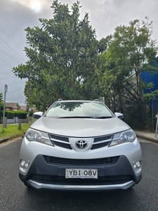 2013 TOYOTA RAV4 CRUISER (4x4)