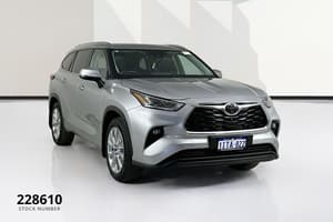 2021 Toyota KLUGER GRANDE AWD GSU75R