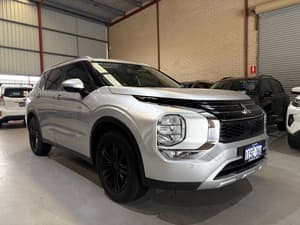 2022 Mitsubishi Outlander LS ZM