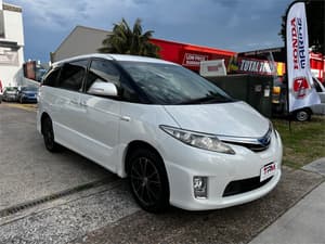 2013 Toyota Estima Aeras Hybrid AHR20W