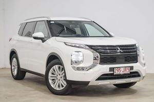 2024 Mitsubishi Outlander LS ZM