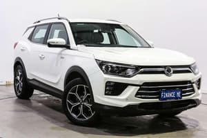 2024 KGM Korando ELX C300