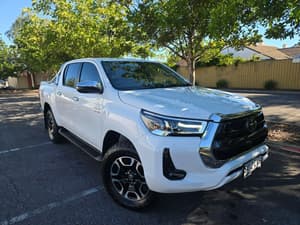 2023 Toyota Hilux SR5 GUN126R 4X4