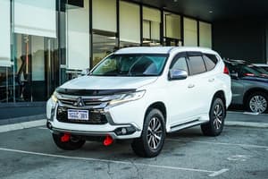2017 Mitsubishi Pajero Sport GLX QE