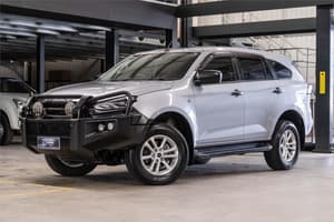 2021 Isuzu MU-X LS-M