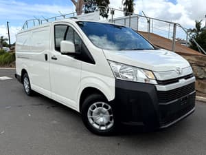 2022 Toyota Hiace LWB Auto