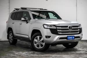 2024 Toyota Landcruiser Sahara FJA300R