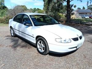 2000 HOLDEN COMMODORE EXECUTIVE