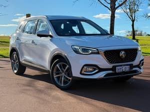 2023 MG HS Essence SAS23
