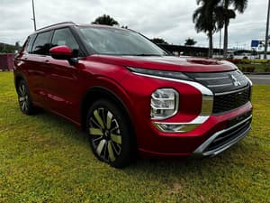 2025 Mitsubishi Outlander Exceed ZM