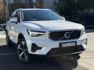 2026 Volvo XC40 Plus B4