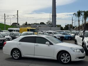2009 Toyota Crown Majesta Auto