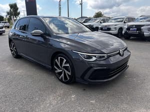 2022 Volkswagen Golf 110TSI R-Line 8