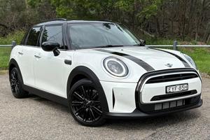 2021 MINI Hatch Cooper Classic F55 LCI-2