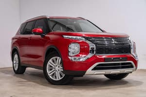 2022 Mitsubishi Outlander LS ZM