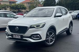 2022 MG HS Essence X SAS23