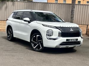 2021 Mitsubishi Outlander Exceed ZM