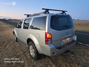 2007 NISSAN PATHFINDER ST-L (4x4)