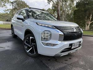 2024 Mitsubishi Outlander PHEV Exceed ZM