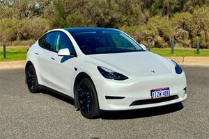 2022 Tesla Model Y Rear-Wheel Drive