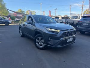 2022 Toyota RAV4 GX Auto eFour