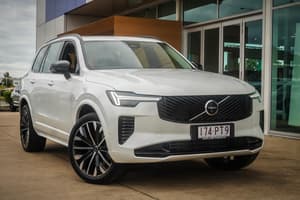 2025 Volvo XC90 Ultra B5 Dark