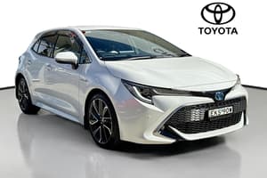 2020 Toyota Corolla ZR Hybrid ZWE211R