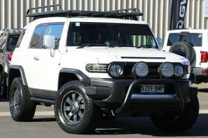 2013 Toyota FJ Cruiser GSJ15R