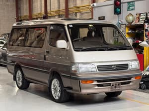 1996 HIACE SUPER CUSTOM TRIPLE MOON ROOF