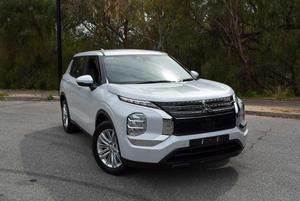 2022 Mitsubishi Outlander ES ZM