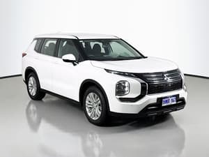 2022 Mitsubishi Outlander ES ZM