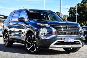 2024 Mitsubishi Outlander PHEV Exceed ZM