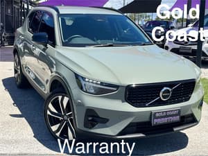 2022 Volvo XC40 Ultimate B5 Dark