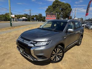 2018 MITSUBISHI OUTLANDER ES 7 SEAT (2WD) ZL MY19 4D WAGON 2.4L INLINE 4 CONTINUOUS VARIABLE
