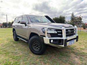 2023 Toyota Landcruiser GX FJA300R