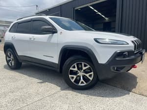 ** 2015 JEEP CHEROKEE TRAILHAWK (4X4) ** AUTOMATIC FAMILY WAGON ** FINANCE FROM $76 pw T.A.P **